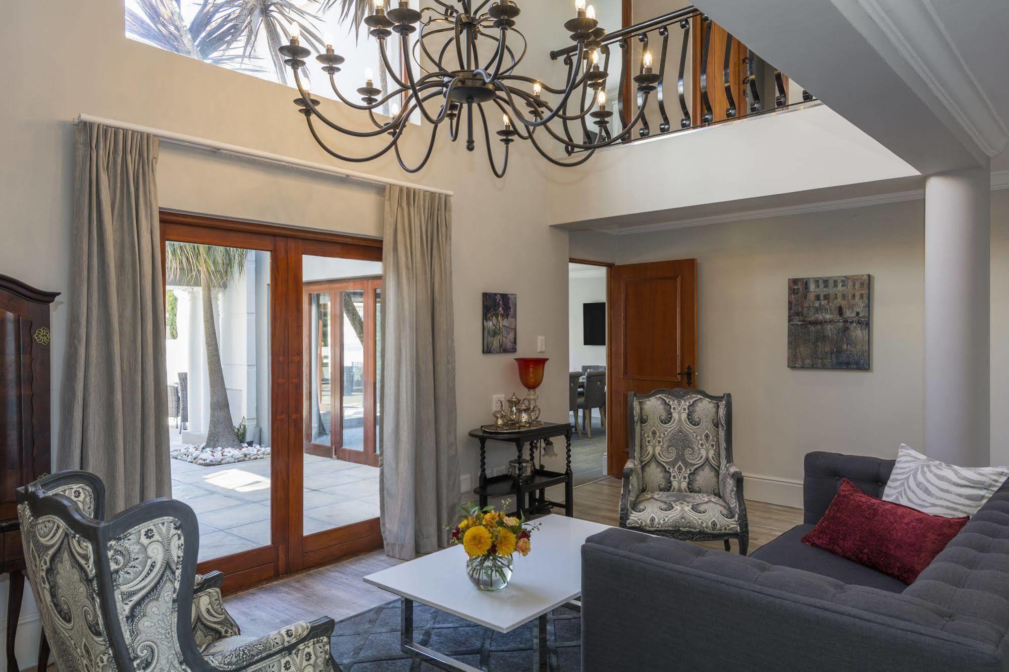 Villa Tuscana By Mantis พอร์ตเอลิซาเบธ ภายนอก รูปภาพ